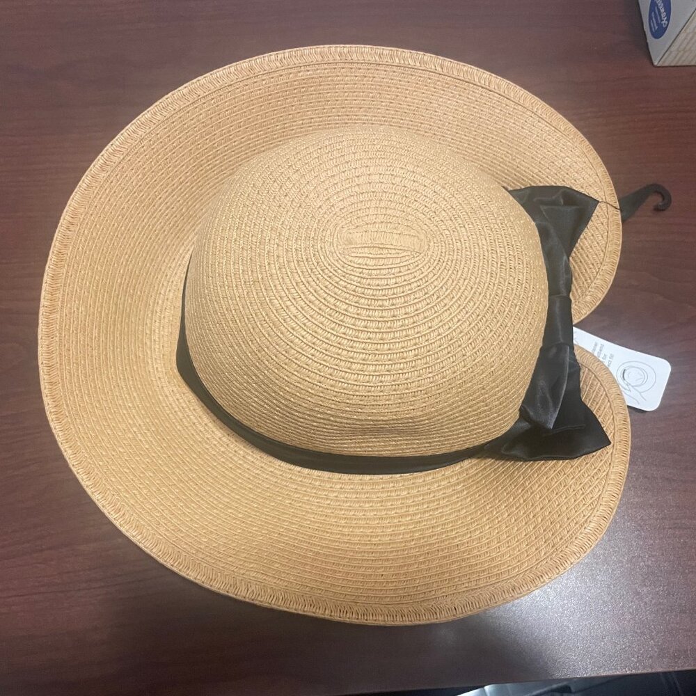 packable for travel. Straw Hat - Picture 5 of 6